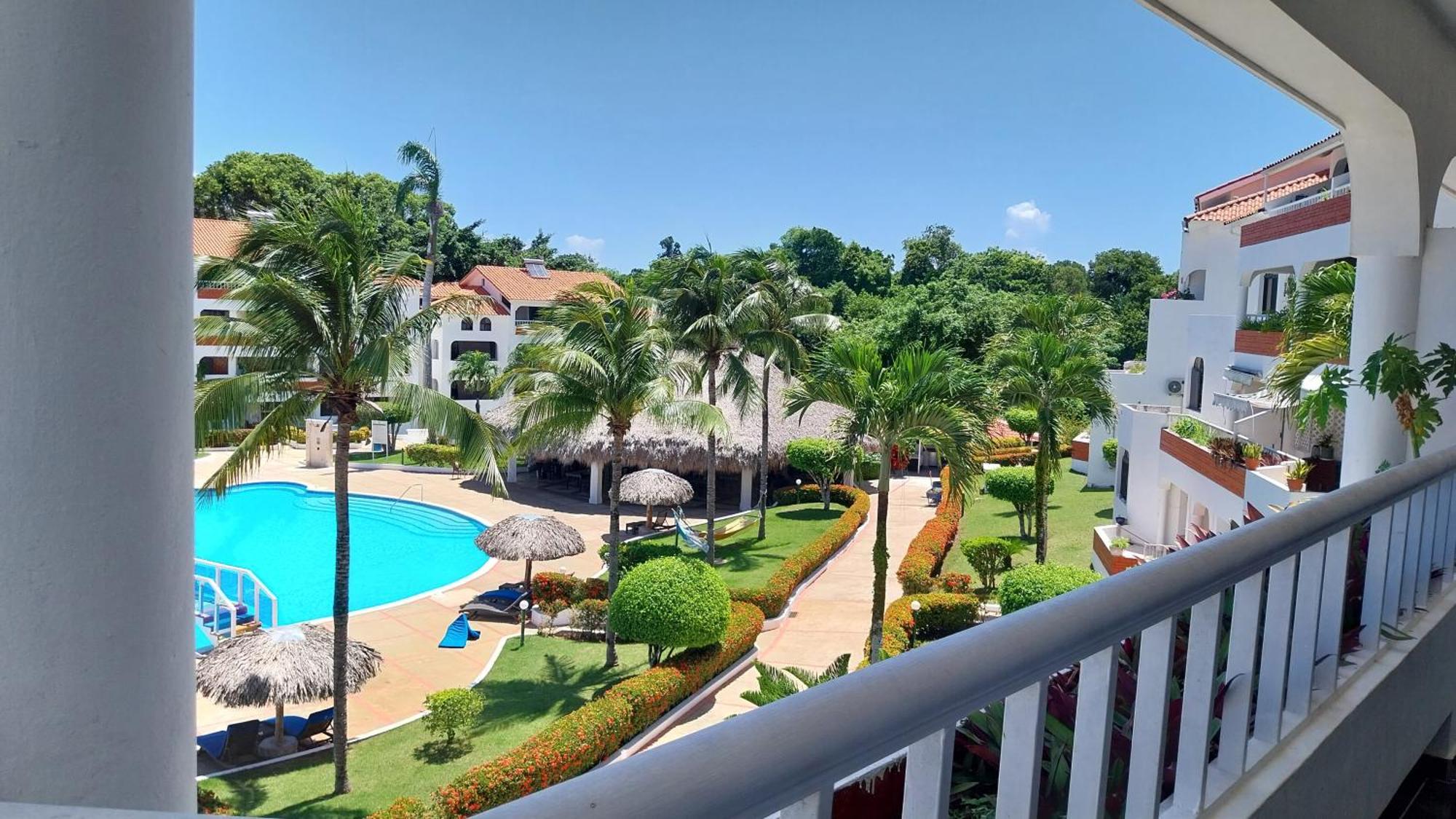 The Biggest Swimming Pool In Sosua, Frente A La Piscina Mas Grande En Sosua Apartment Ngoại thất bức ảnh