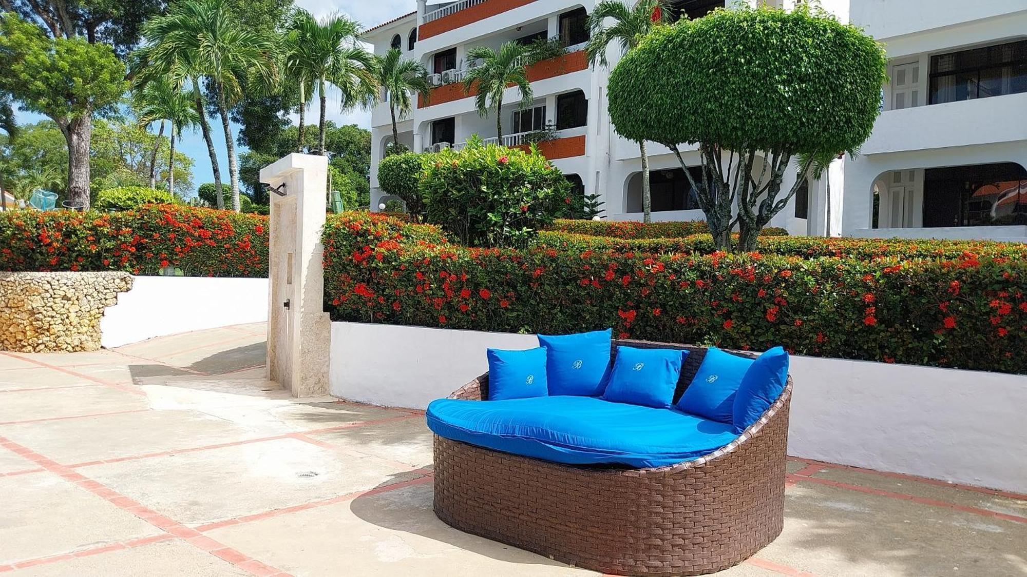 The Biggest Swimming Pool In Sosua, Frente A La Piscina Mas Grande En Sosua Apartment Ngoại thất bức ảnh